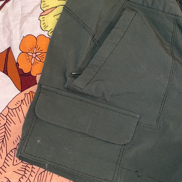 Athleta shorts green - Picture 3 of 4